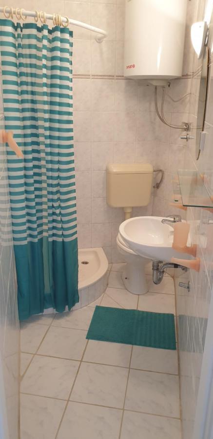 Roses Apartment Brac Sutivan Esterno foto